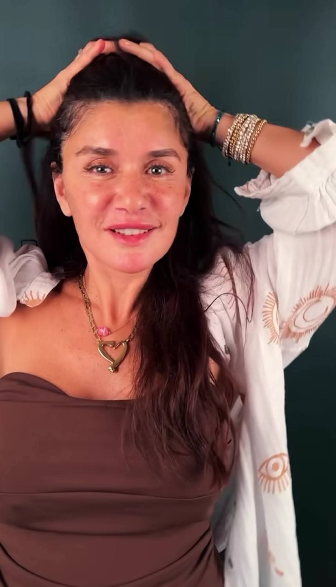 غادة عادل تكشف تفاصيل تجربة الـ"Facelift": رجعت 15 سنة و مبسوطة بالخطوة التجميلية