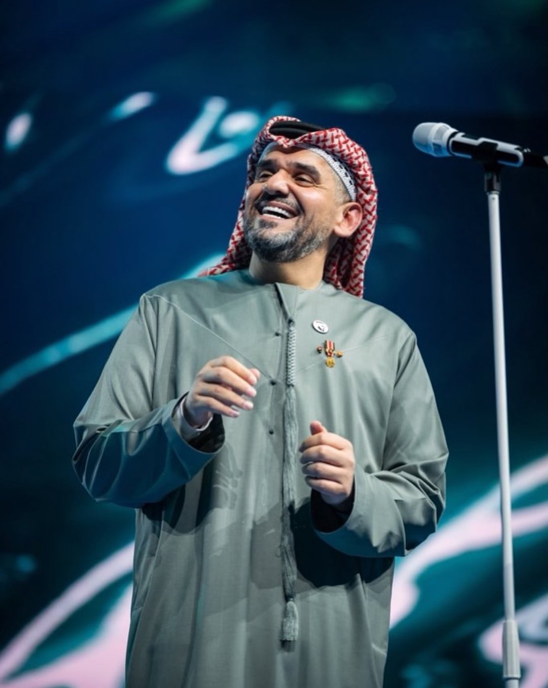 الفنان الكبير حسين الجسمي