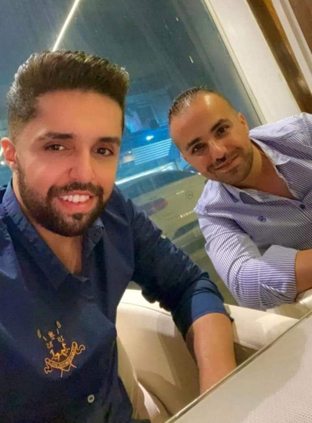 أحمد شكري مع شقيقه الفنان مصطفى شكري